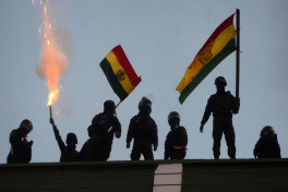 Президент Боливии назвал происходящее в стране госпереворотом-ОБНОВЛЕНО 