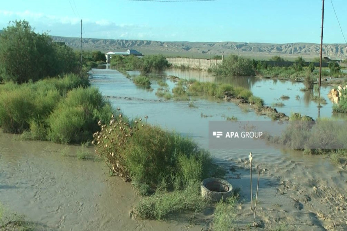 Уровень воды в Пирсаатском водохранилище достиг критического уровня-ФОТО 