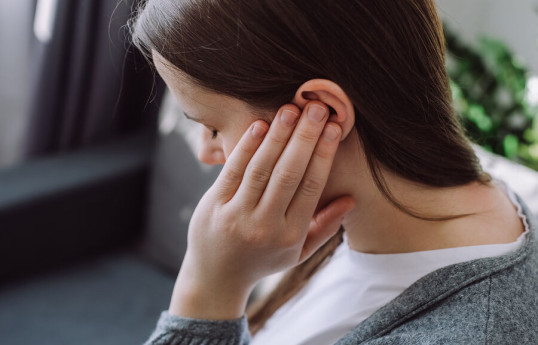 Ученые нашли причину скрытой потери слуха у людей
