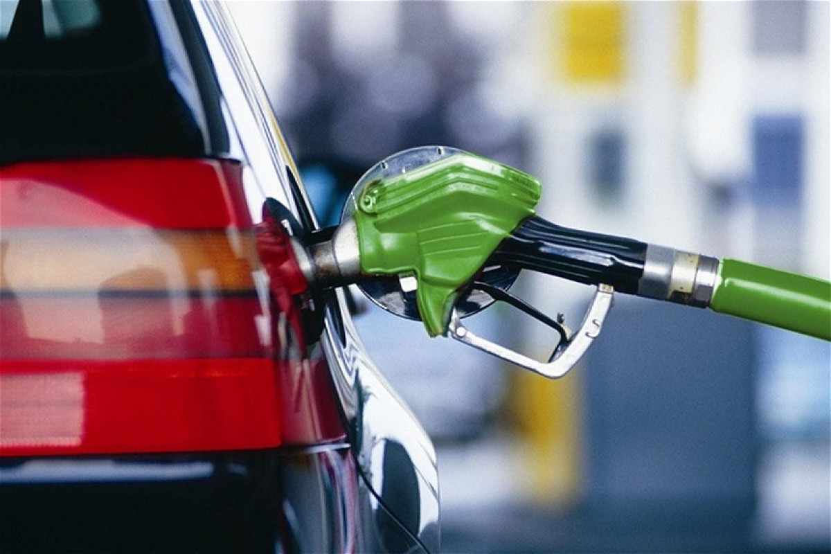 В Азербайджане снижены акцизные ставки на бензин и отменена таможенная пошлина
 