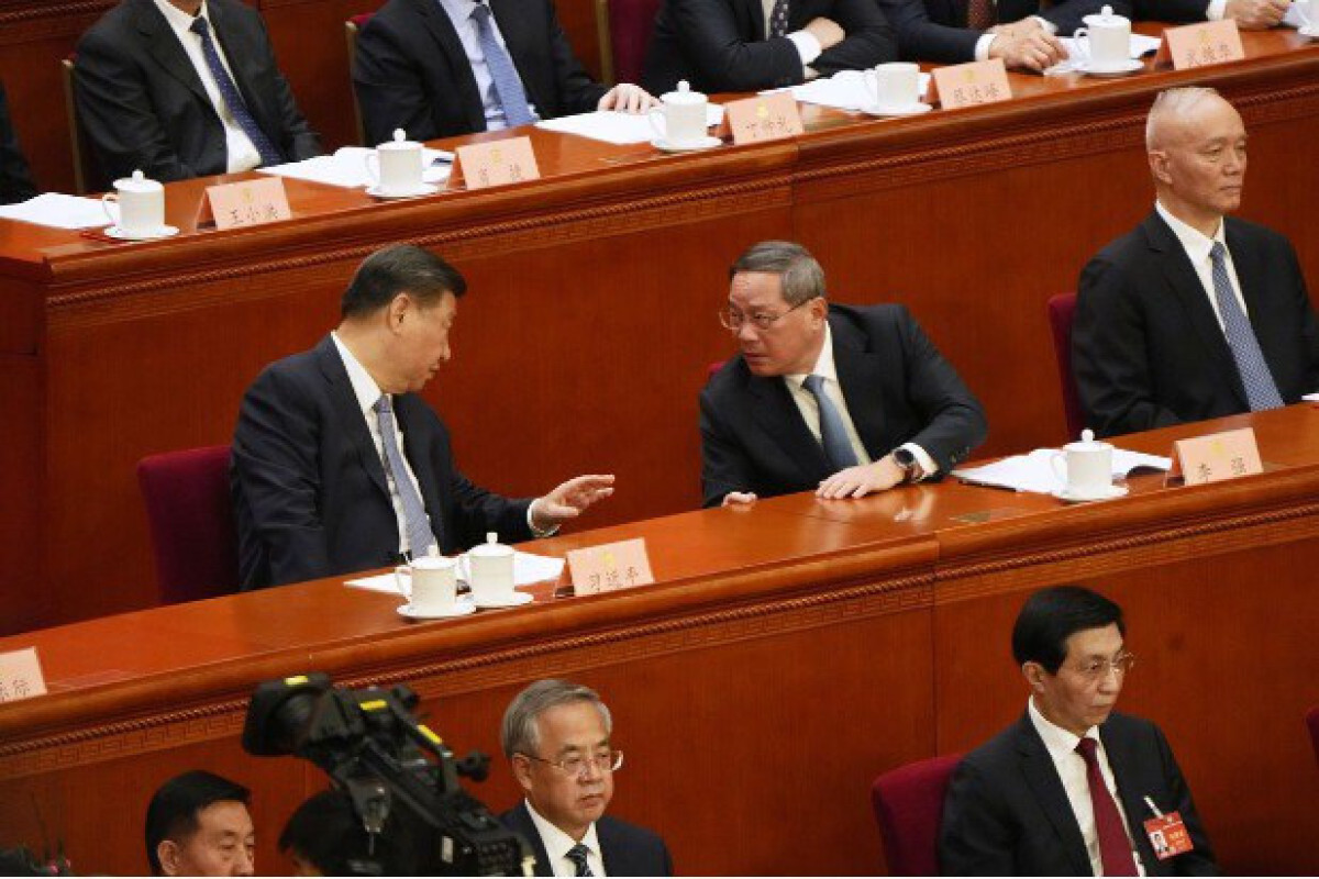 Bloomberg: Китай отказался от брифинга премьера-министра, нарушив многолетнюю традицию