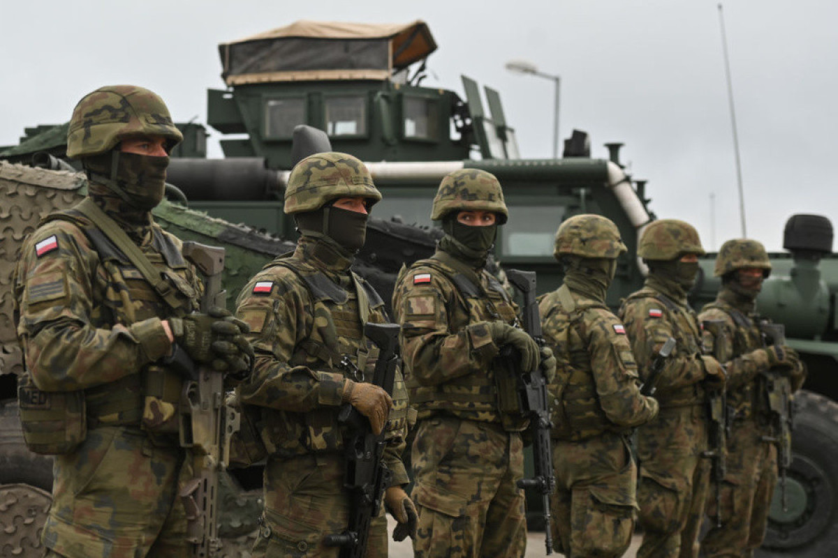 Глава польского МИД считает вероятным направление войск НАТО в Украину