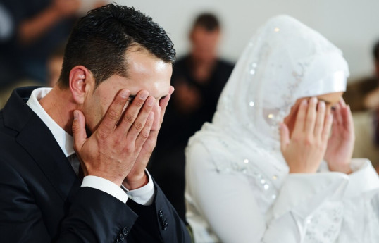 В Азербайджане могут запретить родственные браки
  