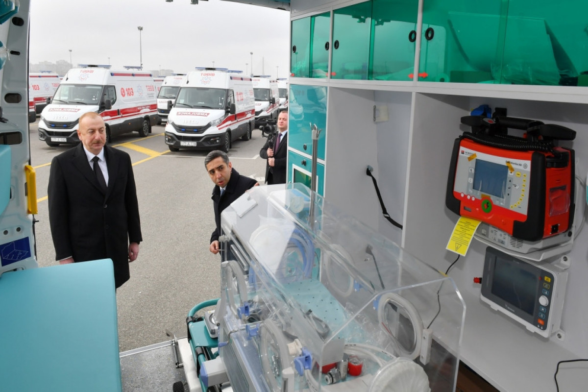 Ильхам Алиев ознакомился с новыми автомобилями скорой медицинской помощи-ФОТО 