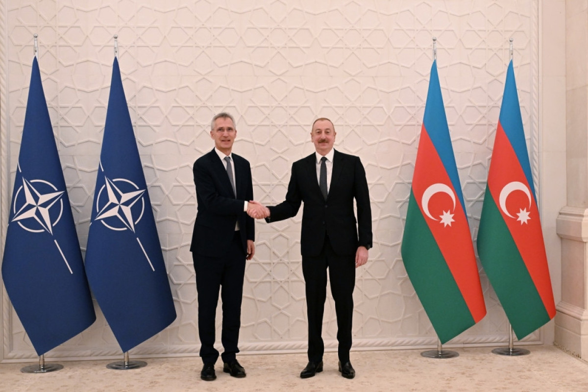 Мы надеемся на достижение устойчивого мира между Азербайджаном и Арменией - Столтенберг 
