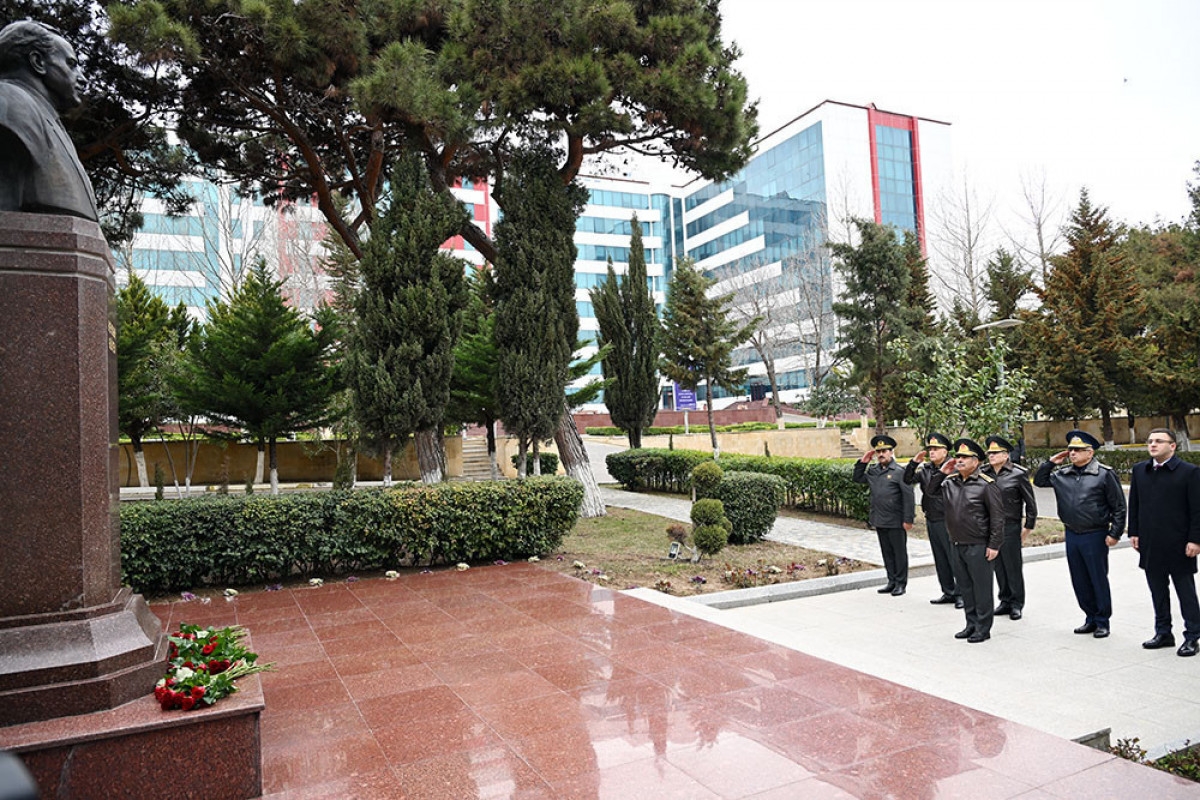 Министр обороны Азербайджана посетил Военный госпиталь -ФОТО -ВИДЕО 