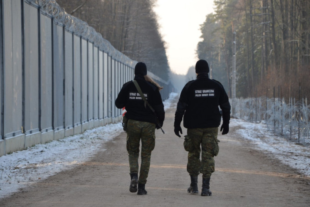 Польша перестроит забор на границе с Беларусью