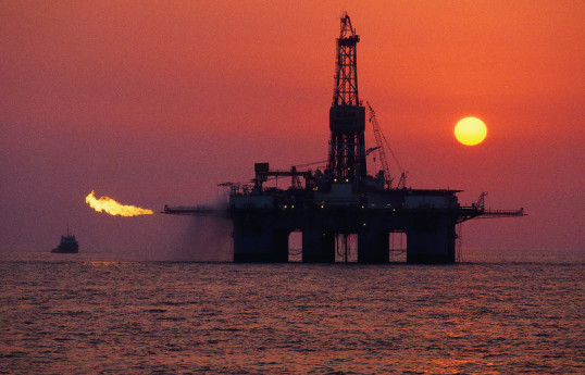 Цена на азербайджанскую нефть осталась прежней
