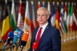 Глава МИД Латвии ушел в отставку
