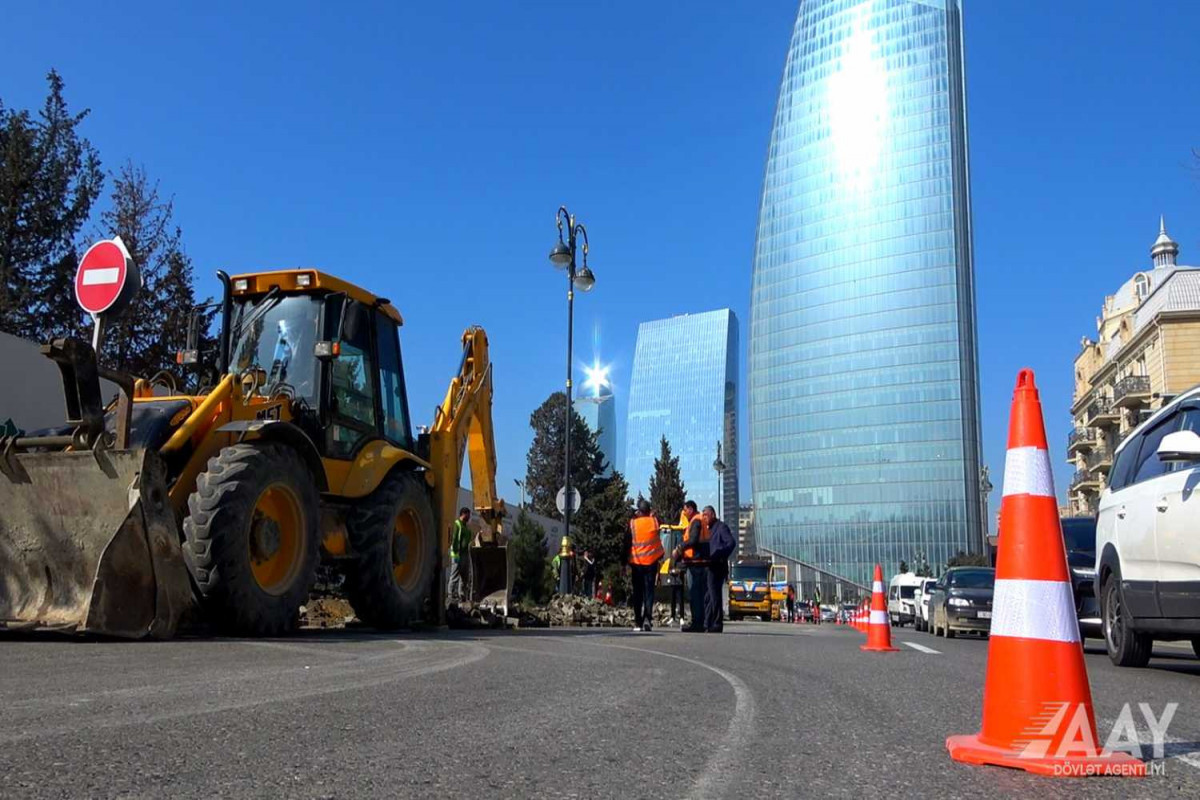 На одном из центральных проспектов Баку ведется капитальный ремонт-ФОТО 