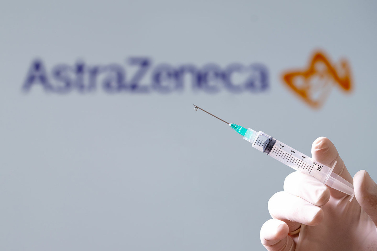 Вакцина против COVID может вызвать летальное заболевание - AstraZeneca  