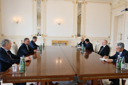 Ильхам Алиев принял зампреда Совета Федерации и главу комитета Госдумы России