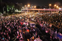 В Тбилиси возобновилась акция протеста-ФОТО -ВИДЕО -ОБНОВЛЕНО 