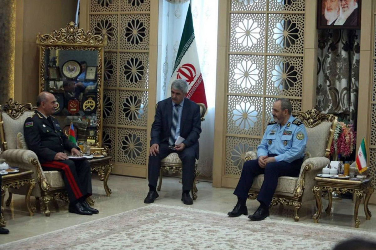 Замминистра обороны Азербайджана и Ирана обсудили военное сотрудничество