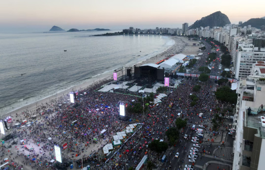 1,6 миллиона человек пришли на концерт Мадонны на пляже