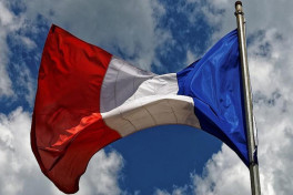 Франция опровергла информацию об отправке войск в Украину