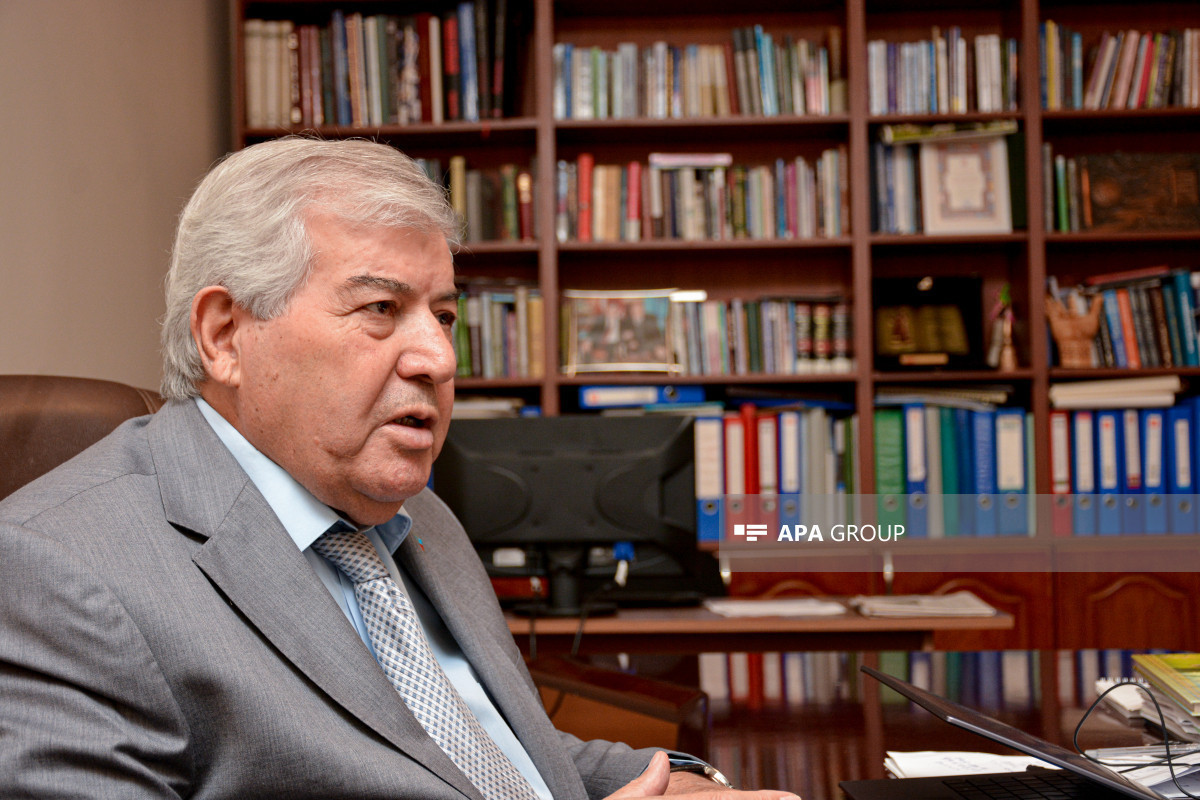 Азербайджанский депутат недоволен созданием искусственных островов на Каспии