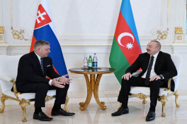Президенты Азербайджана и Словакии проводят встречу один на один-ФОТО 