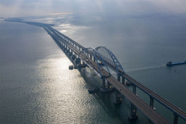Россия перестала использовать Крымский мост для военных грузов    