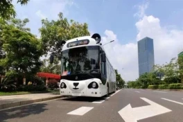 В Италии приступили к испытаниям китайского беспилотного автобуса