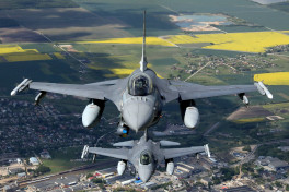 Украина может получить первые F-16 уже в июне-июле - СМИ 