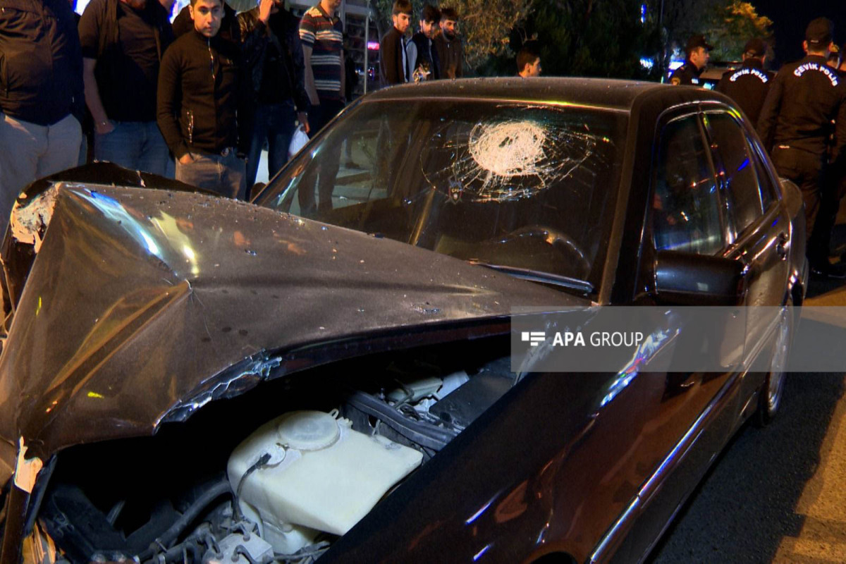 В Баку столкнулись два автомобиля, пострадал пассажир-ФОТО