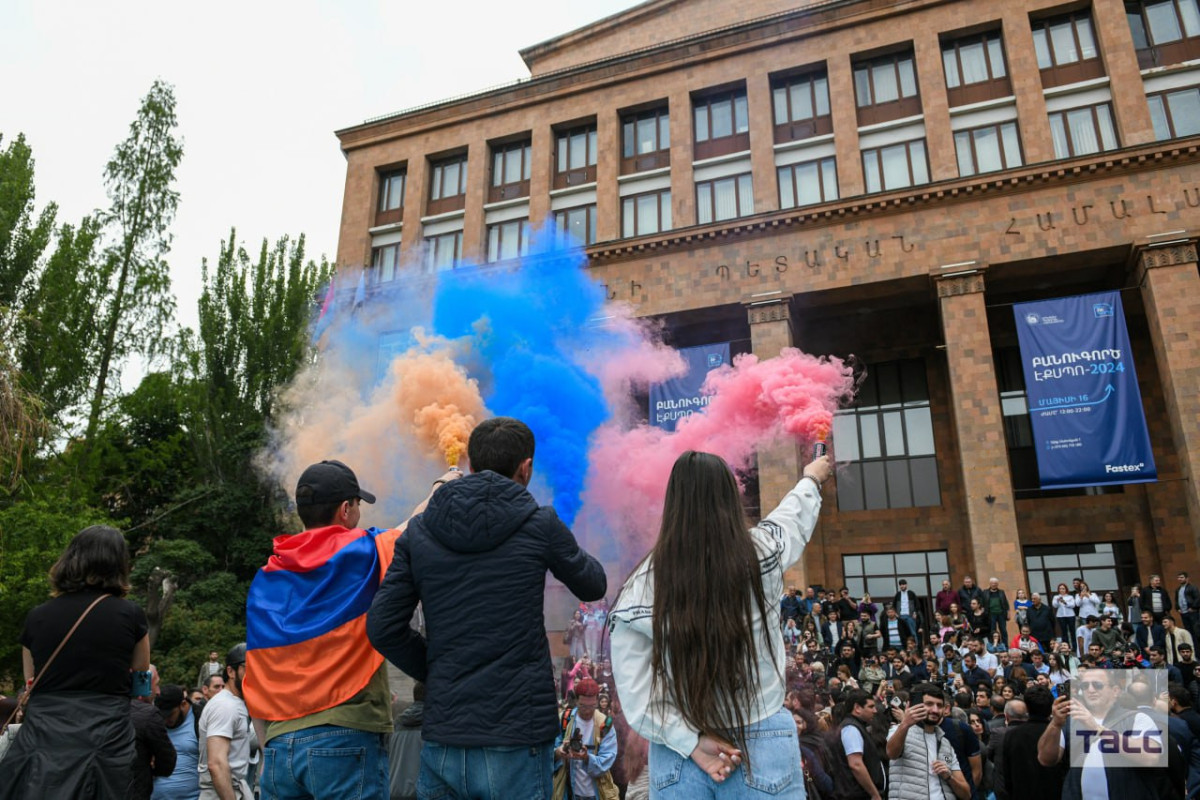 В Ереване продолжаются аресты протестующих-ФОТО 