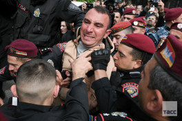 В Ереване продолжаются аресты протестующих-ФОТО 