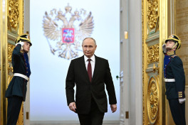 Путин подписал закон о запрете иноагентам участвовать в выборах