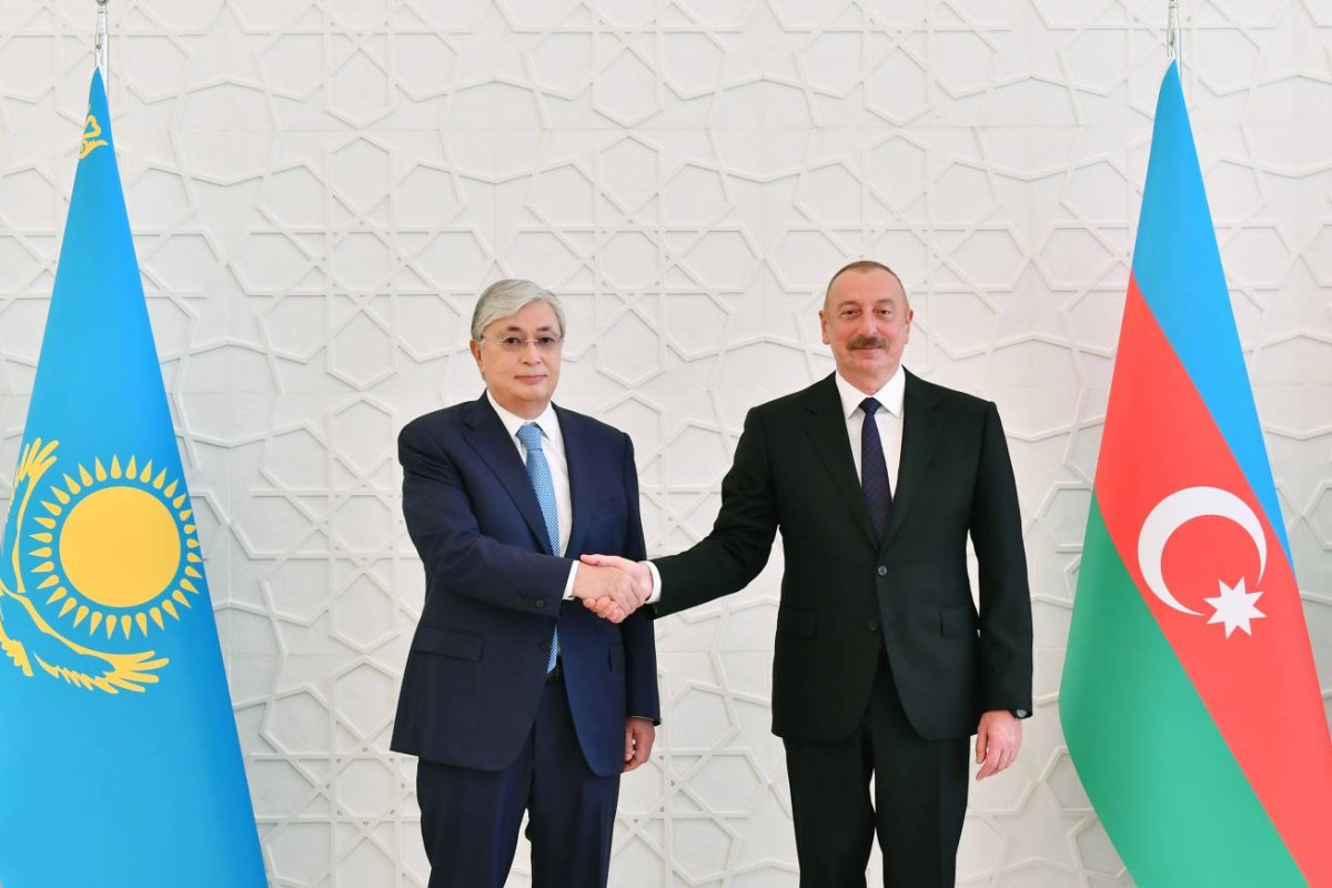 Ильхам Алиев позвонил Касым-Жомарту Токаеву
