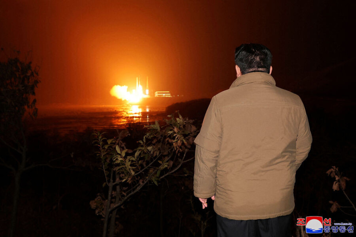 КНДР провела испытания новой тактической баллистической ракеты
