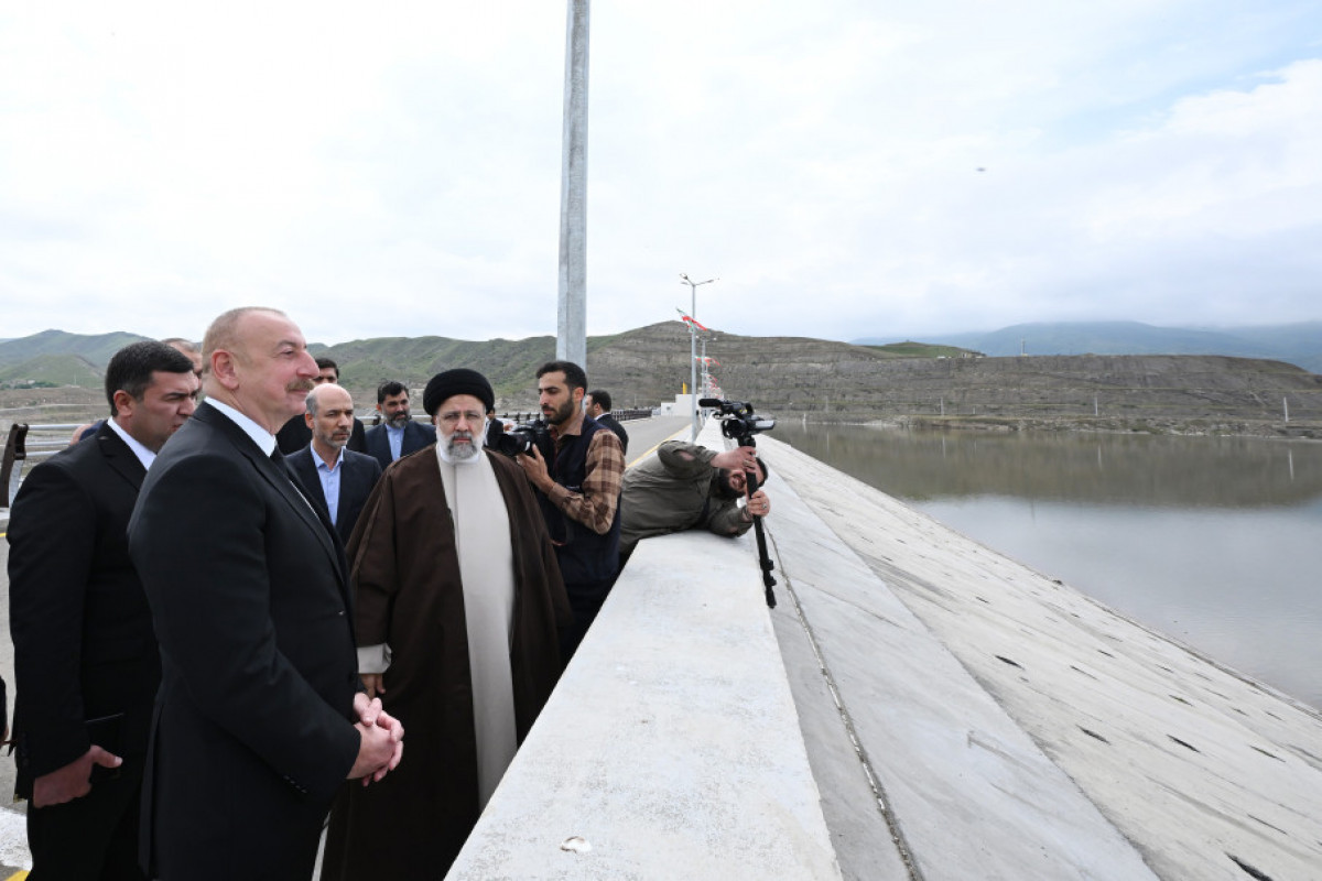 На азербайджано-иранской государственной границе началась встреча Президента Ильхама Алиева и Президента Сейеда Ибрахима Раиси-ФОТО -ОБНОВЛЕНО 