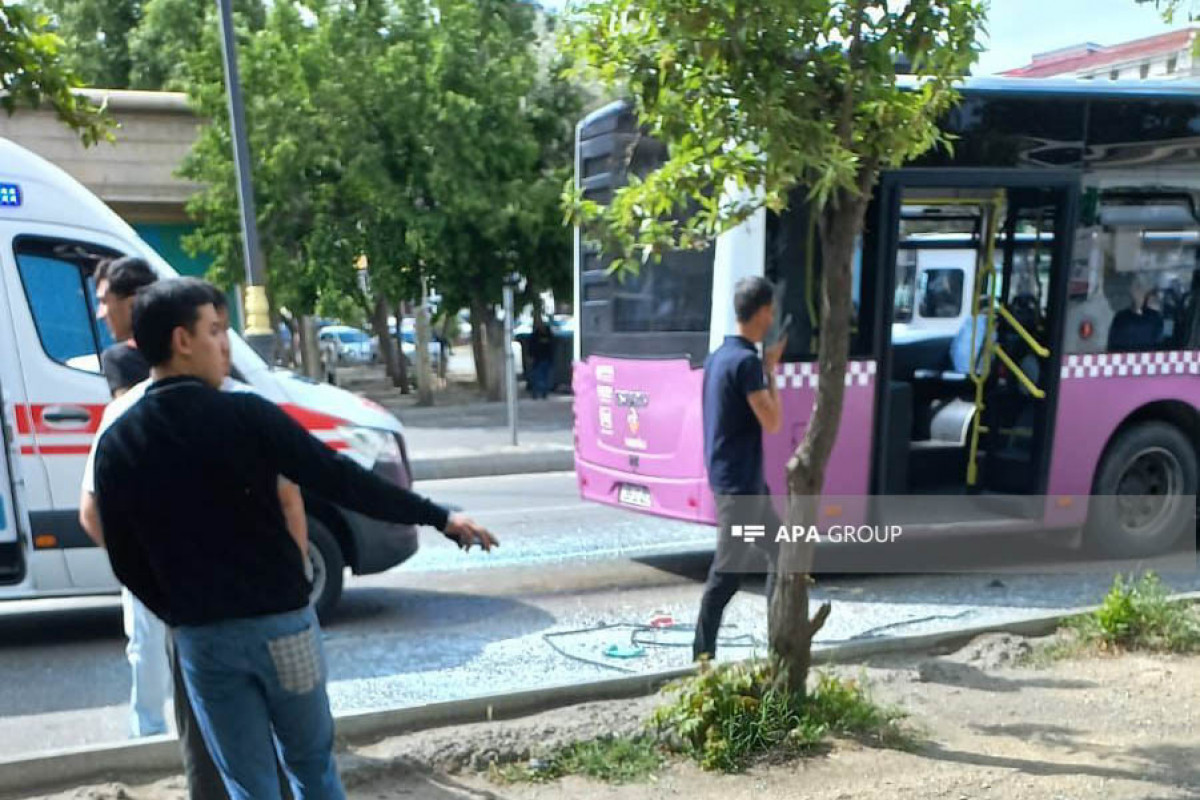 В Баку произошло ДТП с участием пассажирских автобусов, много пострадавших -ФОТО 