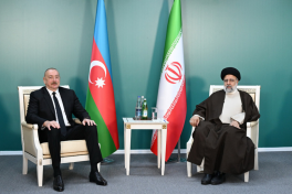 Президент Азербайджана выразил обеспокоенность в связи с аварийной посадкой вертолета Раиси и предложил поддержку Ирану