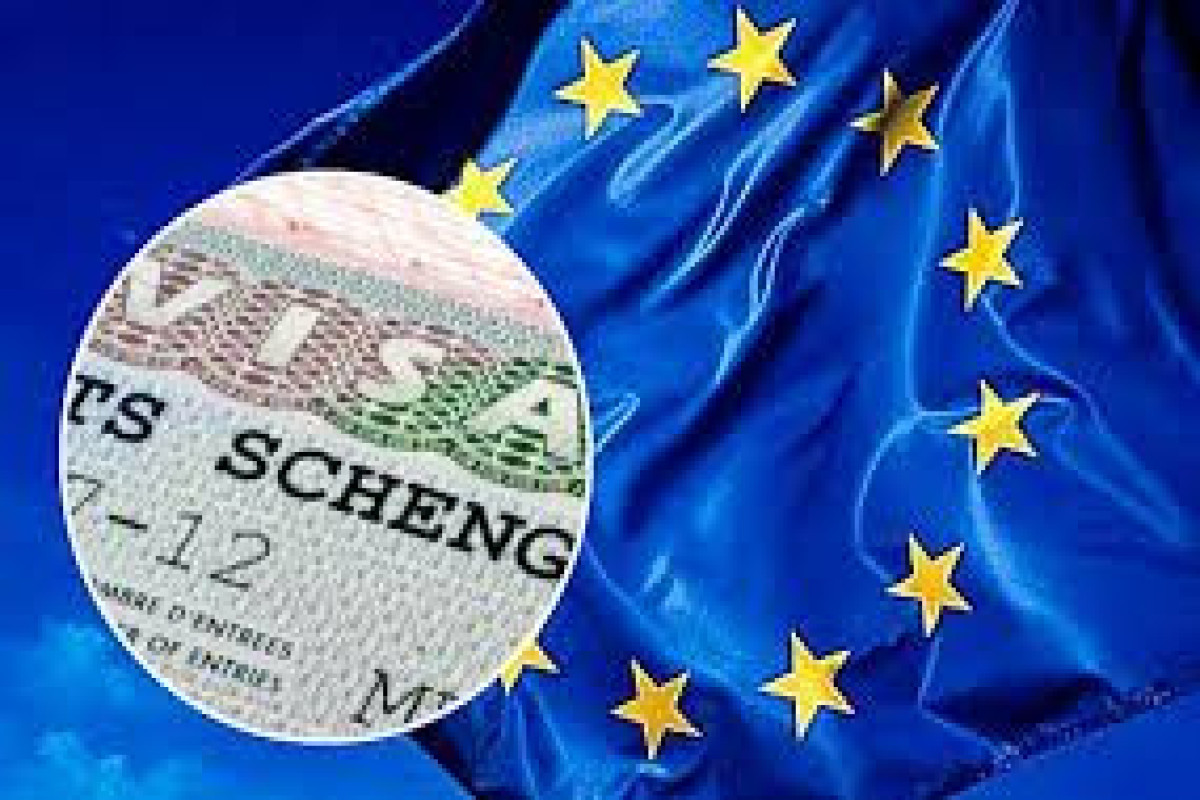 Стоимость шенгенской визы для граждан Азербайджана останется прежней