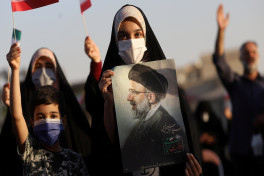 Сборная Ирана на Олимпиаде в Париже будет носить имя погибшего президента Раиси