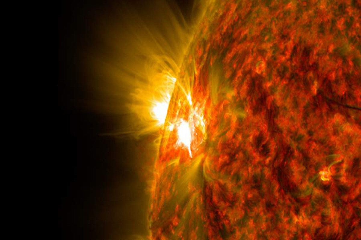 Три сильные вспышки на Солнце произошли 22 мая