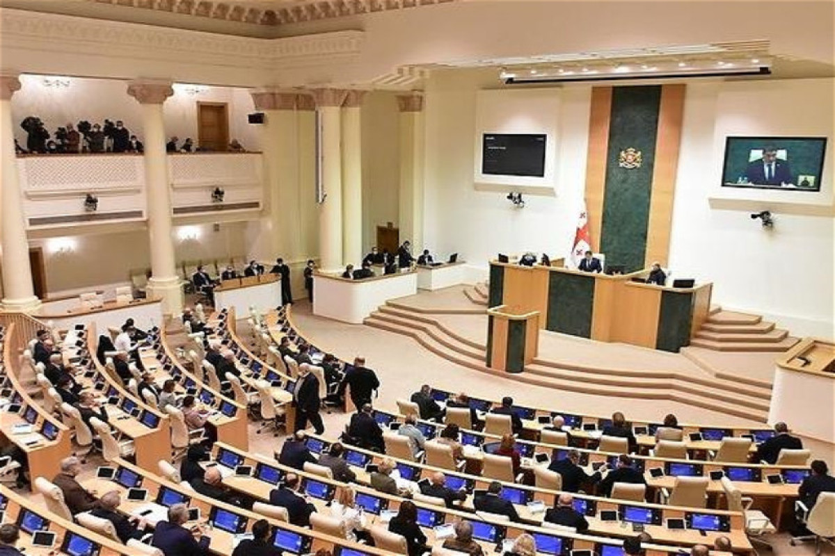 Комитет парламента Грузии одобрил преодоление вето президента на закон об иноагентах