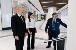 Ильхам Алиев и Мехрибан Алиева приняли участие в презентации проекта «Crescent Bay» и открытии ТЦ «Crescent Mall» в Баку-ОБНОВЛЕНО -ФОТО 