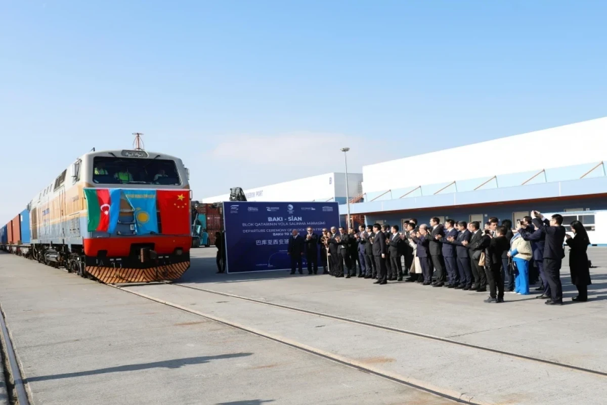 Впервые экспортные грузы отправлены из Баку в Китай по железной дороге