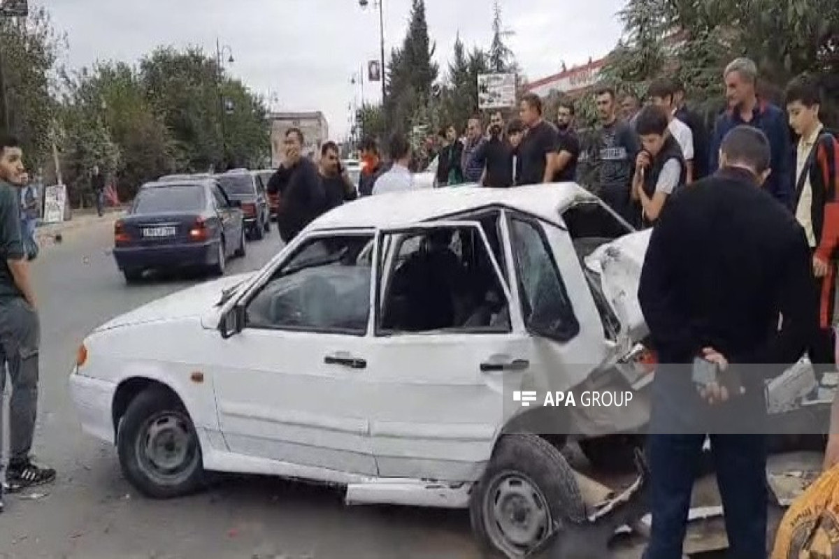 В Джалилабаде при ДТП в свадебном кортеже погиб 73-летний мужчина-ФОТО 