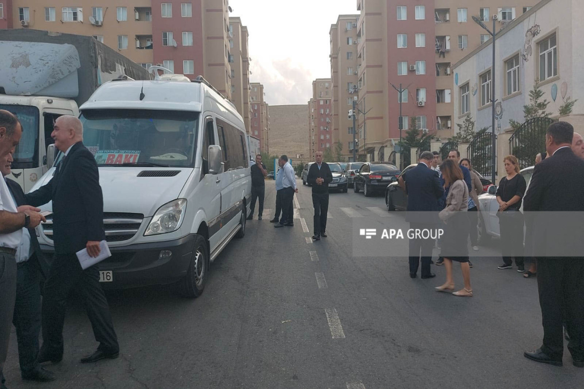 В город Джабраил отправилась первая группа переселенцев-ФОТО -ОБНОВЛЕНО 