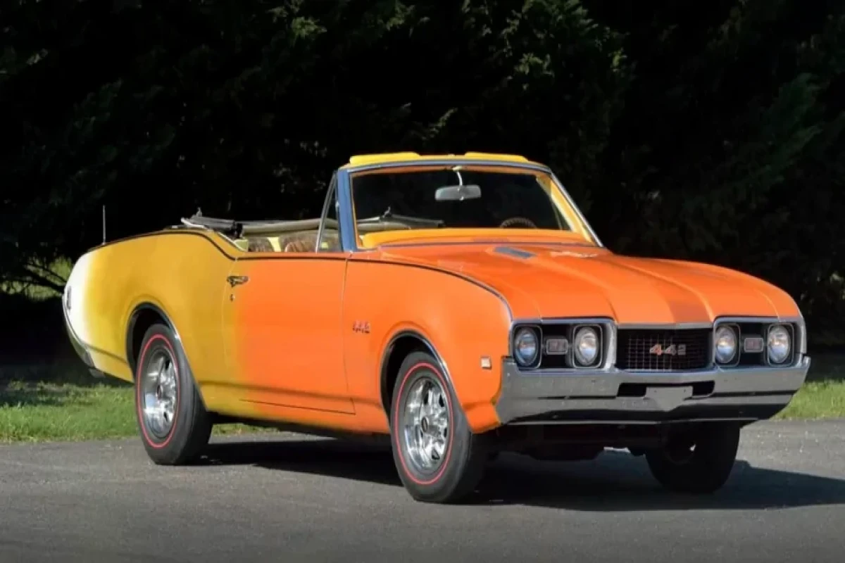 Единственный в мире кабриолет Oldsmobile 442 выставят на аукцион