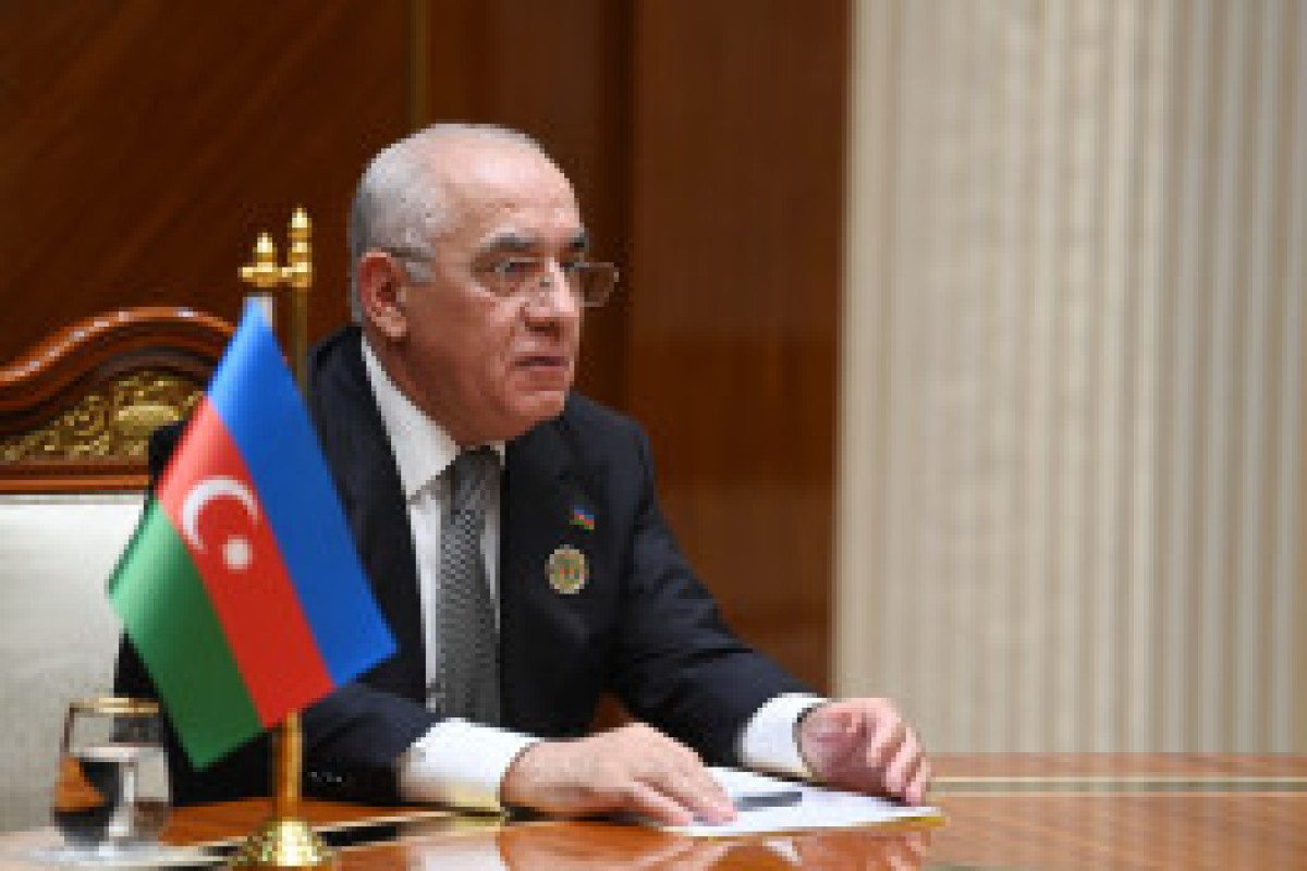 Али Асадов провел трехстороннюю встречу с Бердымухамедовым и Мирзиёевым