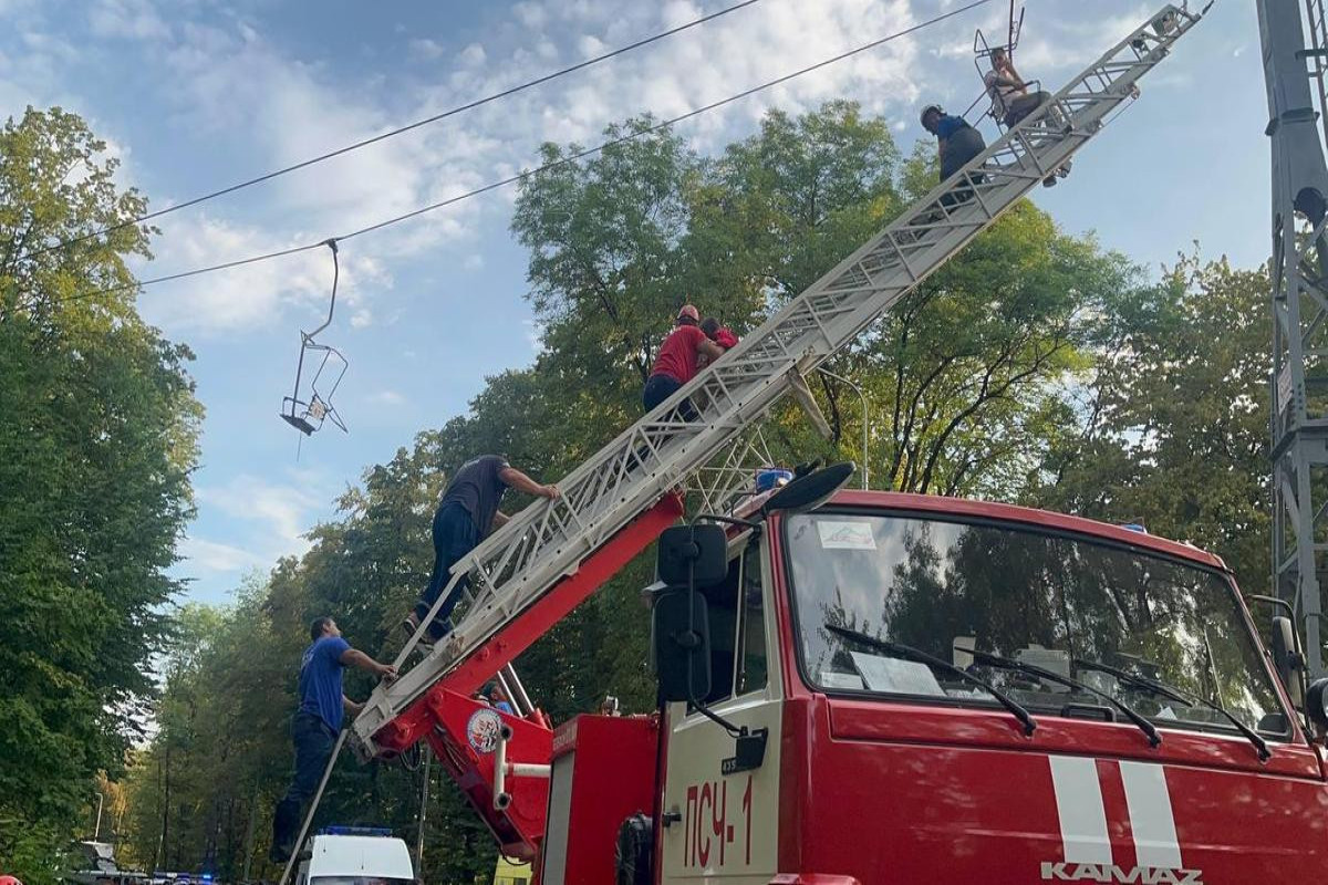 В РФ оборвалась канатная дорога, есть пострадавшие