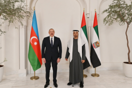 Президент Ильхам Алиев позвонил Президенту ОАЭ шейху Мохаммеду бин Зайеду аль Нахайяну