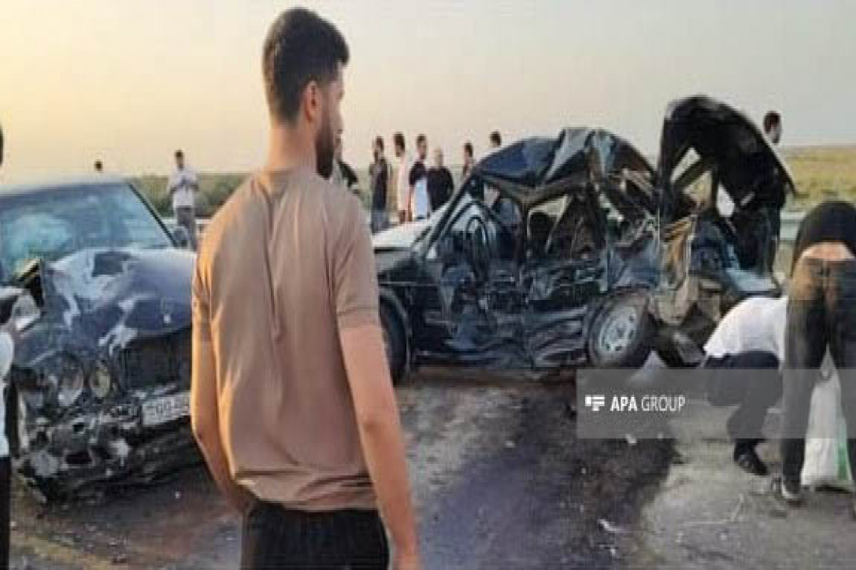 В Азербайджане в ДТП погибли два человека, еще трое ранены-ФОТО 