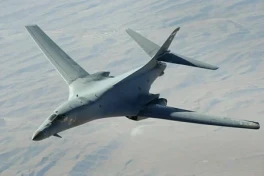 Трамп перебросил бомбардировщики к границе с Россией