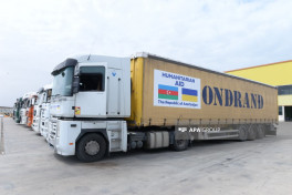 Азербайджан отправил в Украину очередную партию гумпомощи