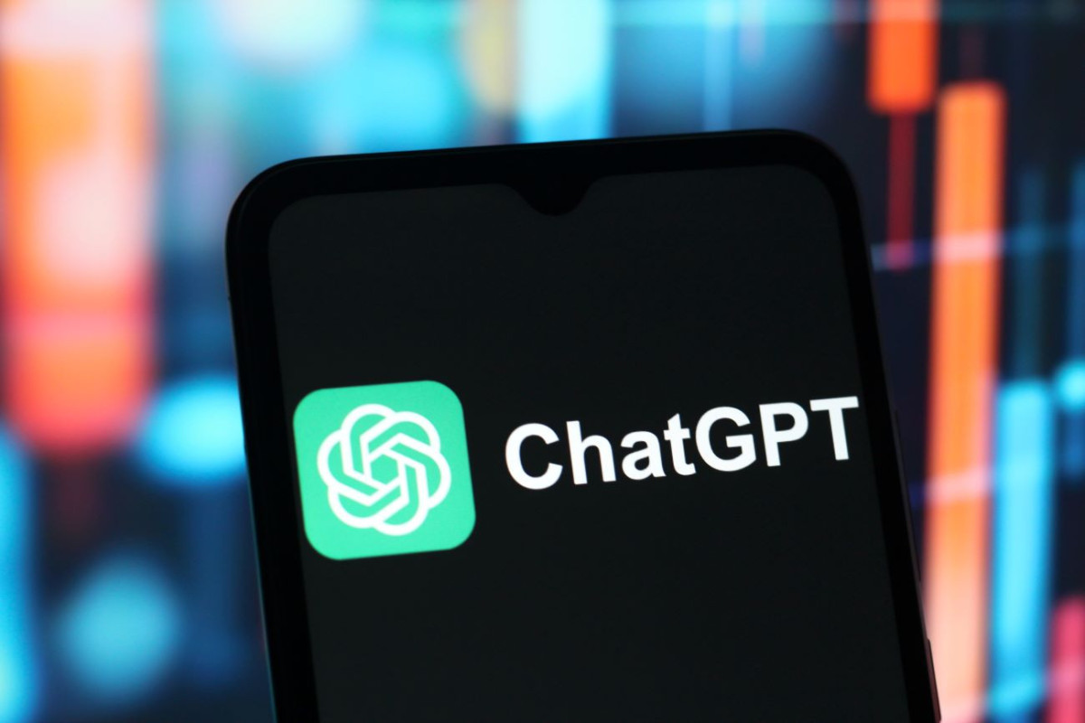 Разработчик ChatGPT заявил, что ИИ не должен заменять реальных друзей